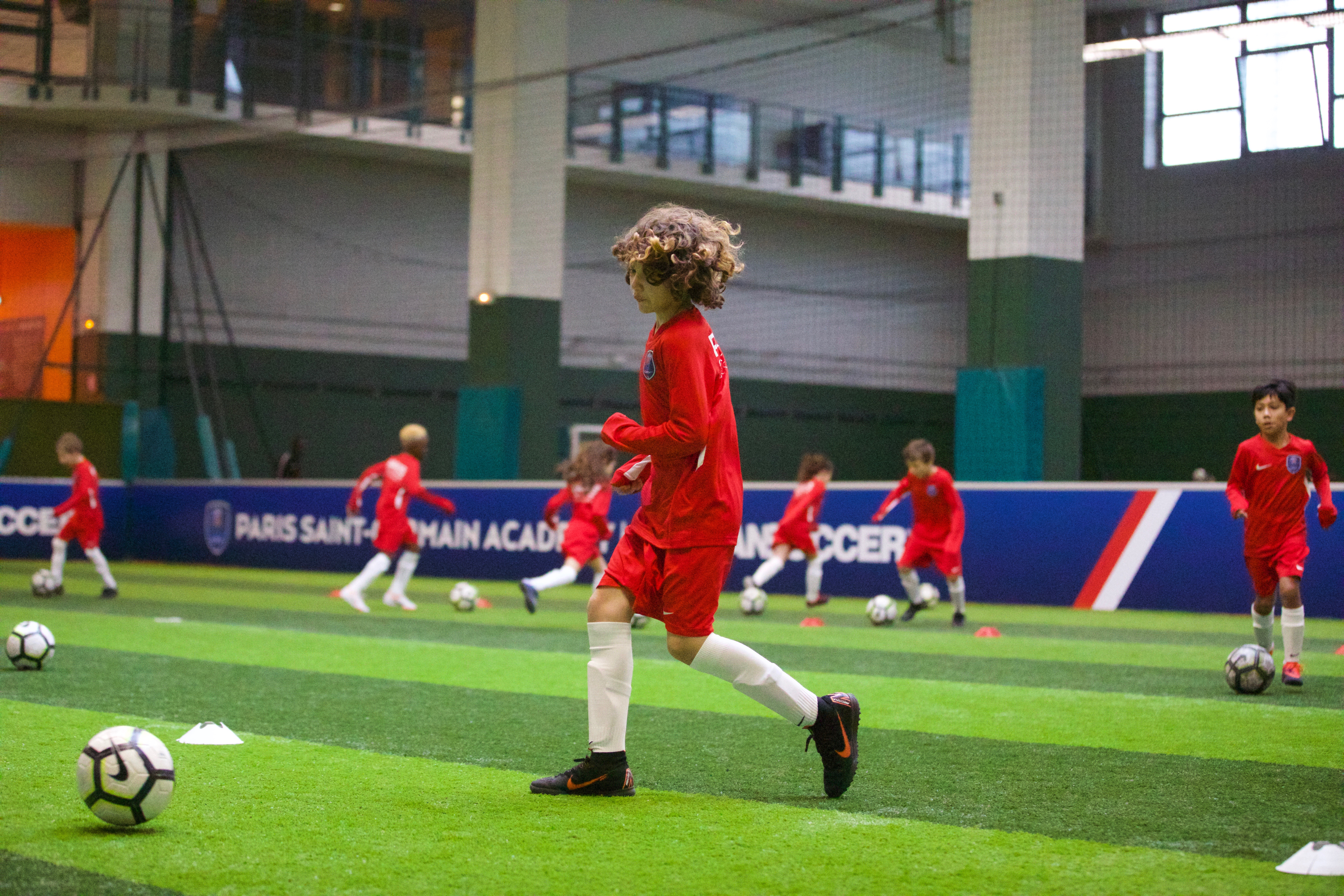 PSG Academy La Défense : école de foot et soccer pour les enfants